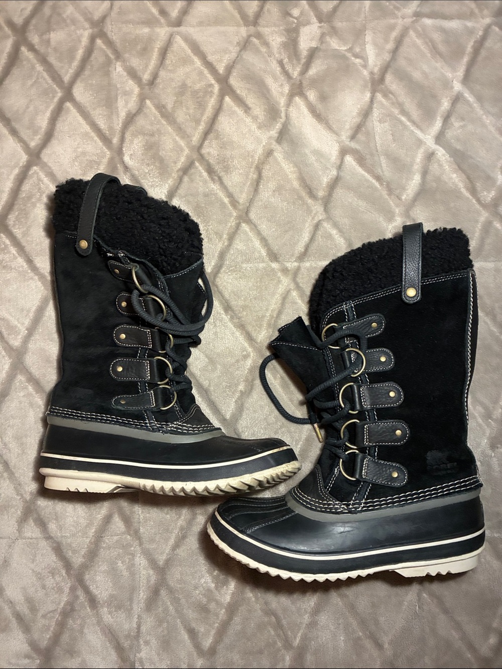 Sorel Joan of Arctic Shearling Black Lace-Up Waterproof Winter Boots Women’s 8